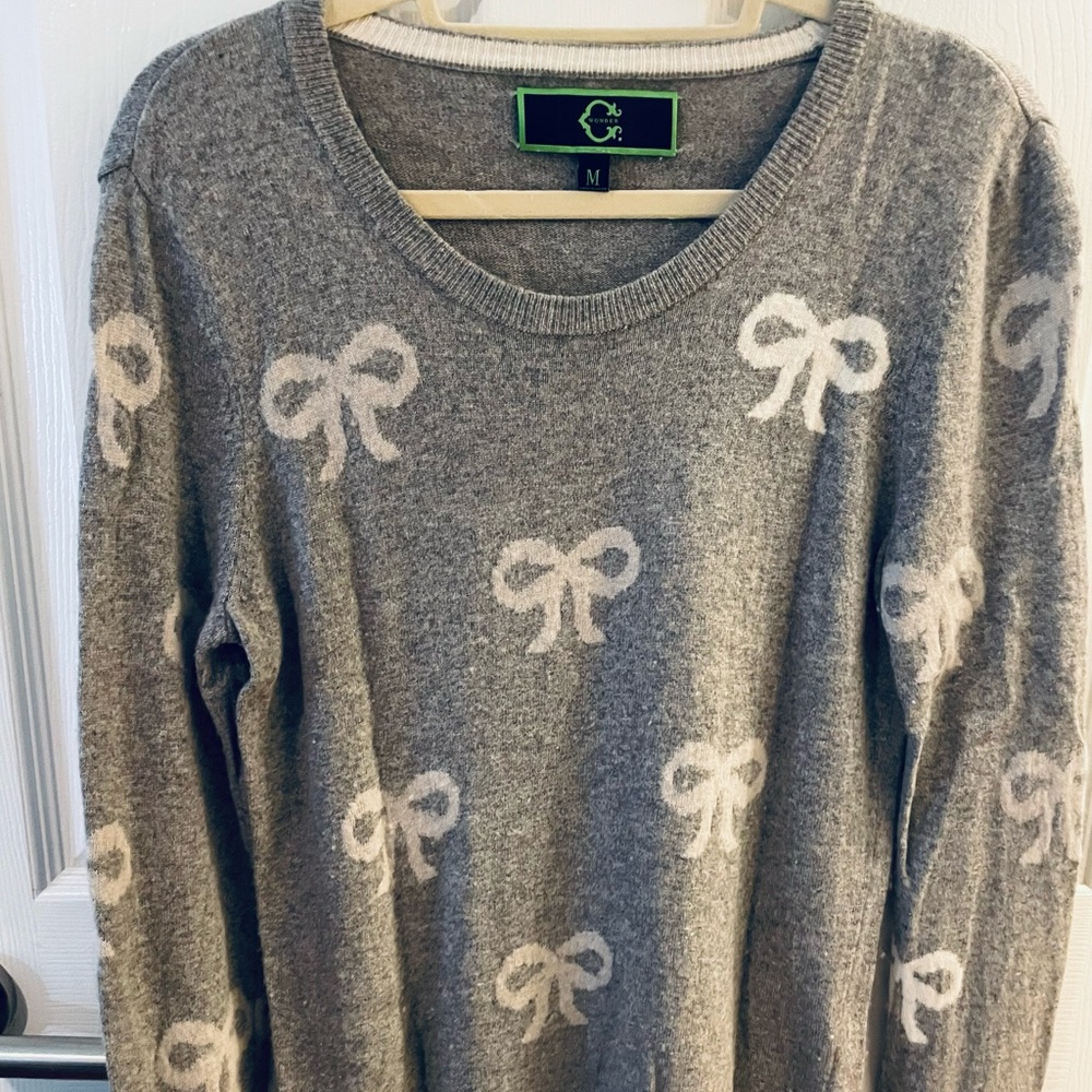 Cashmere sweater